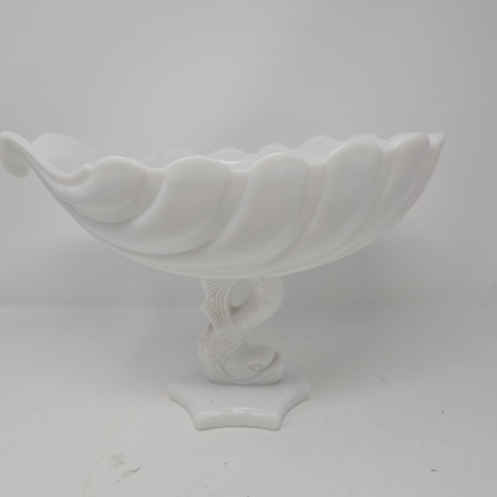 Vintage LG Westmoreland Milk Glass Dolphin Shell Pedestal Centerpiece Tazza Bowl